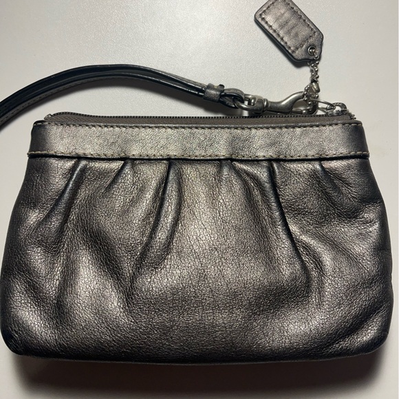 Vintage Coach Metallic Wristlet - Picture 3 of 4